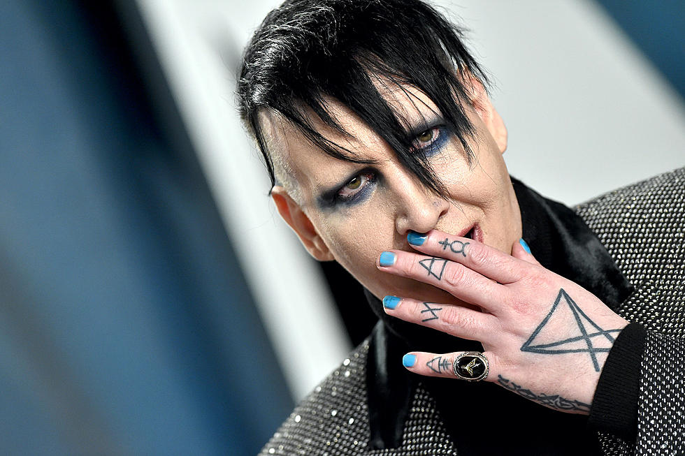 Lawsuit Against MARILYN MANSON For Spitting Incident Revived In Court