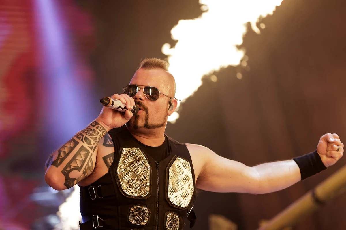 Sabaton Reportedly Owe Hundreds Of Thousands Of Dollars In Taxes sabaton-reportedly-owe-hundreds-of-thousands-of-dollars-in-taxes