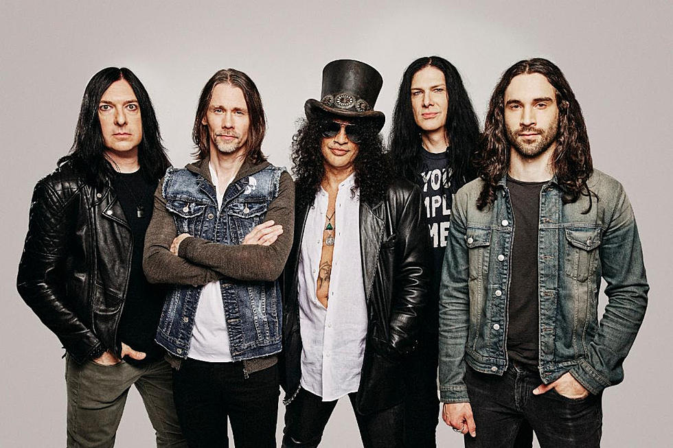 Slash ft. Myles Kennedy and The Conspirators ‘Call Off the Dogs’ on Red-Hot New Song