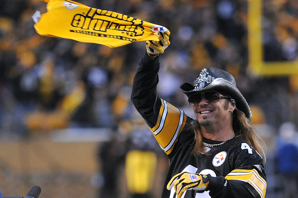 Poison's Bret Michaels Honors Veterans on 'Monday Night Football'