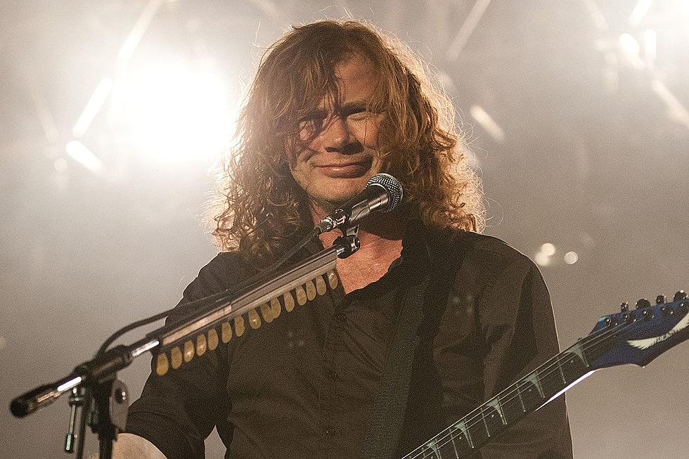 Dave Mustaine Gets an Oversized Bra' Thrown at Him from the