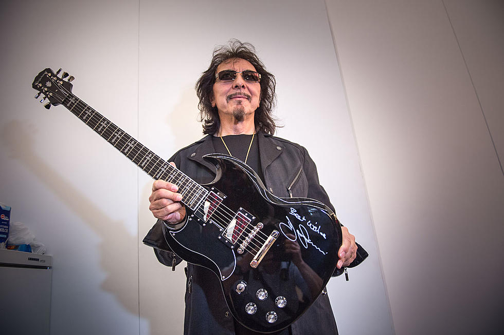 Tony Iommi Has &#8216;Four or Five Hundred&#8217; Unused Guitar Riffs on His Phone