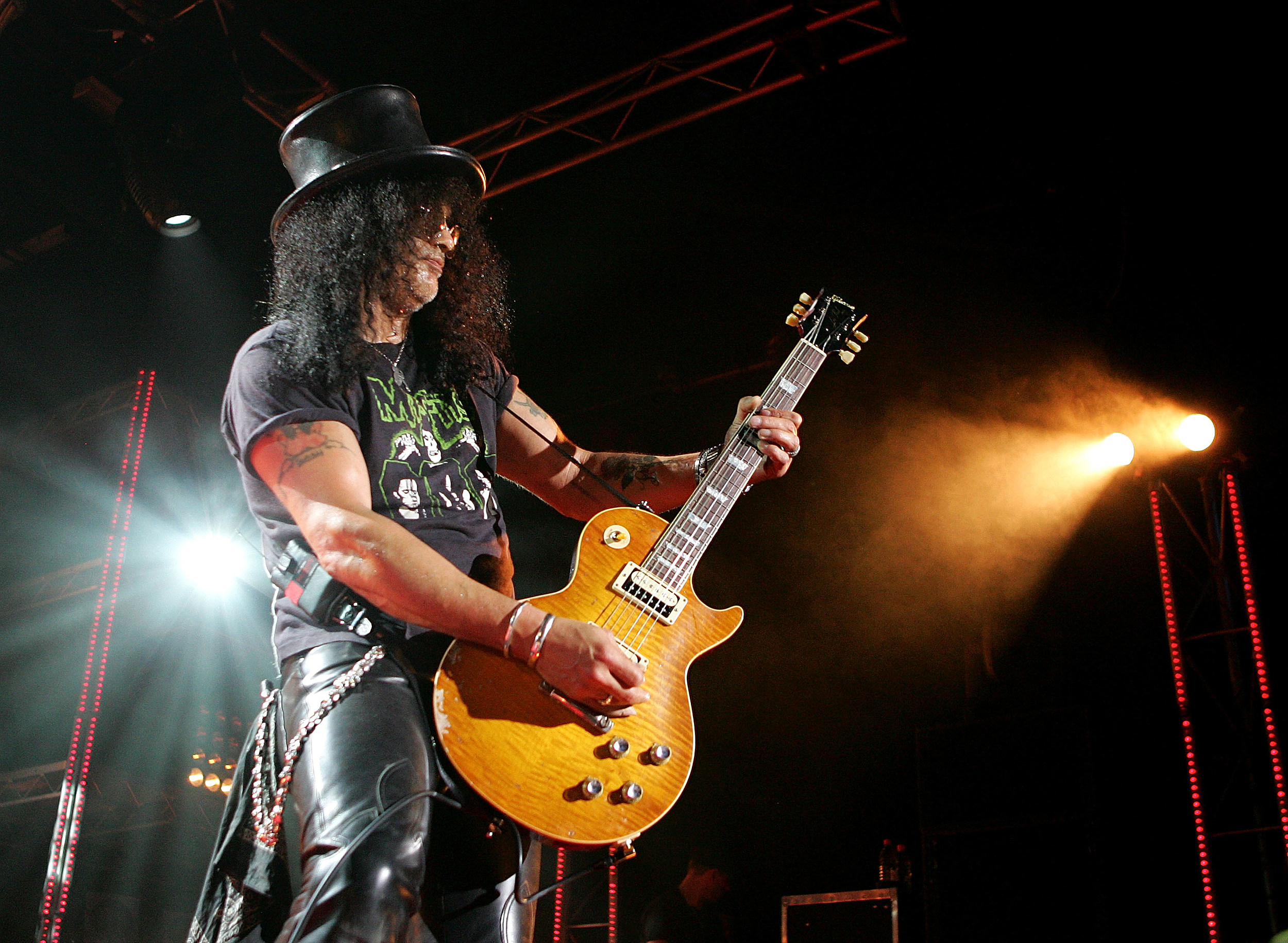 Slash Reveals What He Considers His No. 1 Guitar