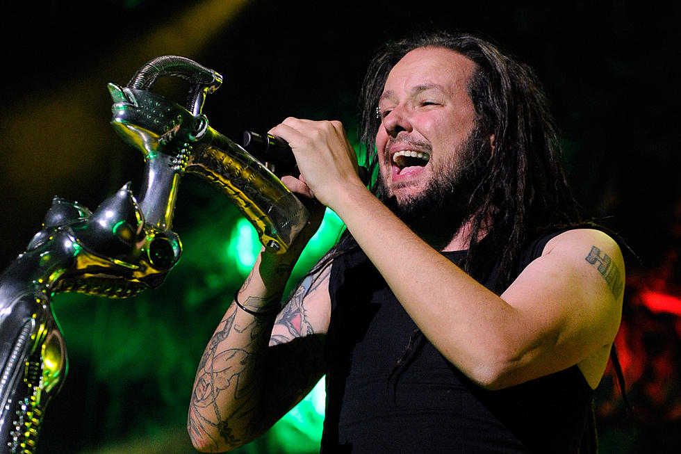 Davis - Korn 'Failed Miserably' to Recapture Past on 'Korn III'