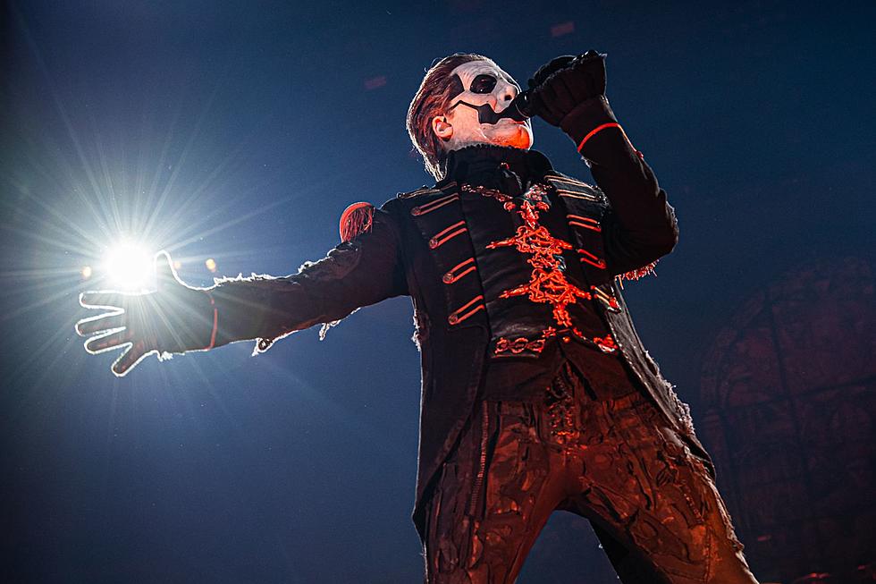 Ghost Stunning Photos From Papa Emeritus Iv S New Stage Show