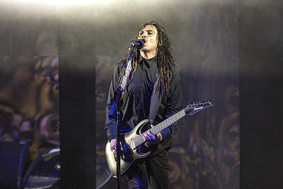 Korn’s Munky Once Taunted Police + Got Arrested by a SWAT Team