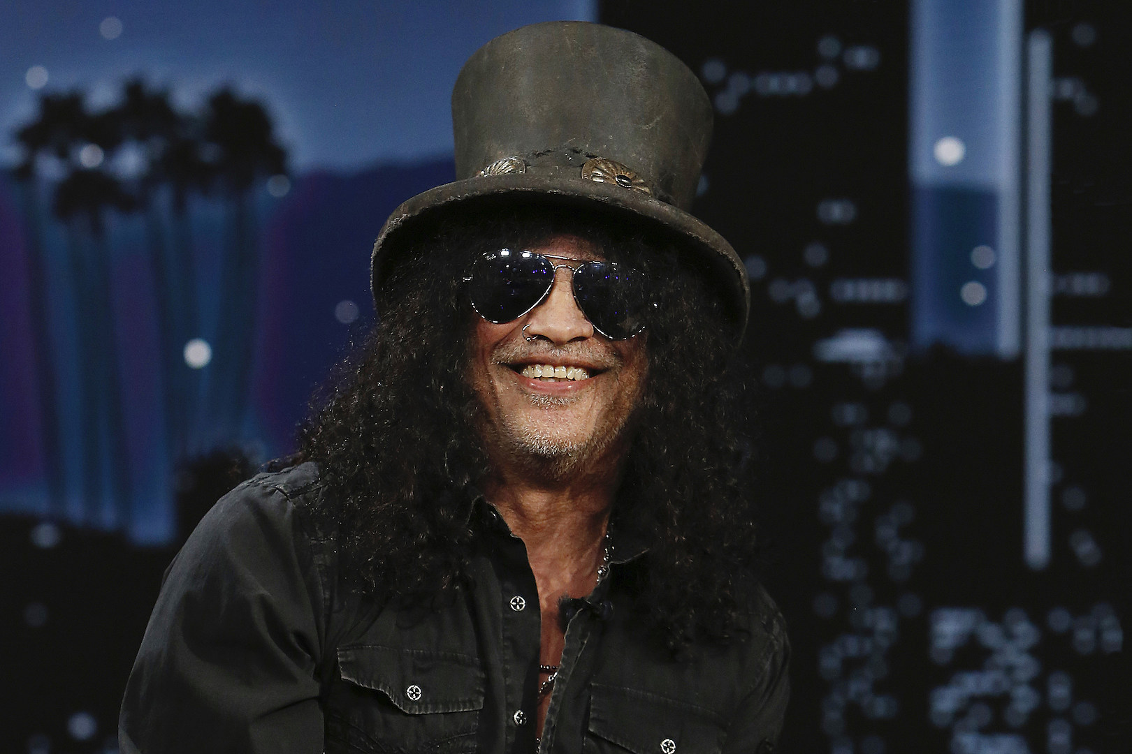 slash without sunglasses