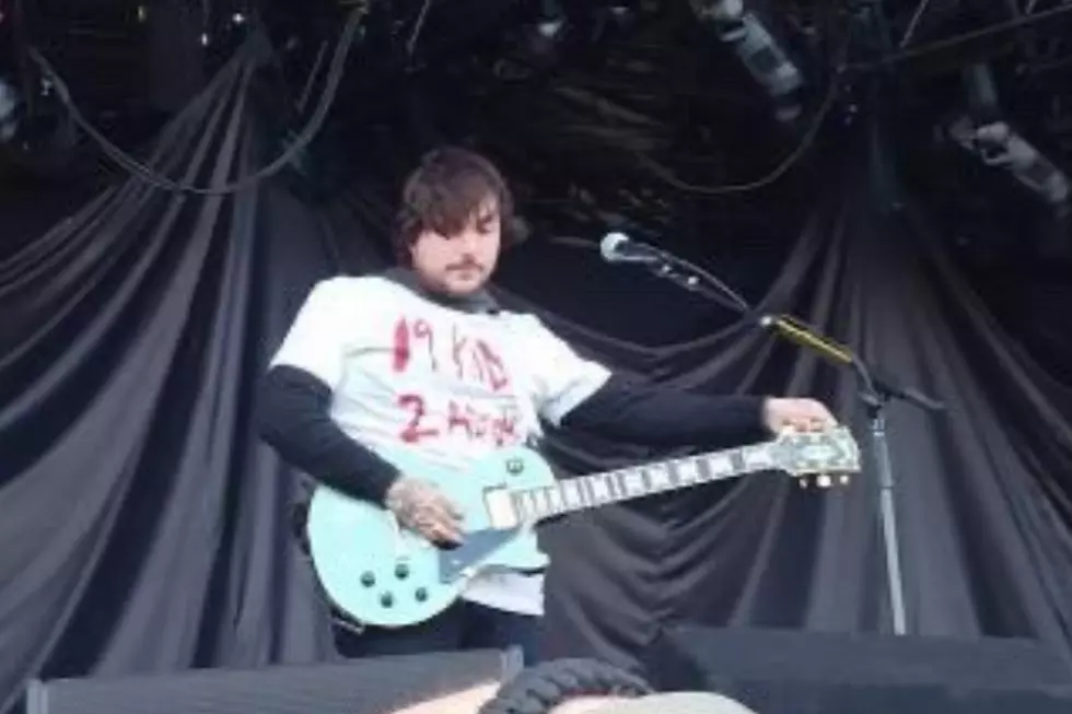 Frank Iero’s Shirt Honors Texas Shooting Victims at My Chemical Romance Show