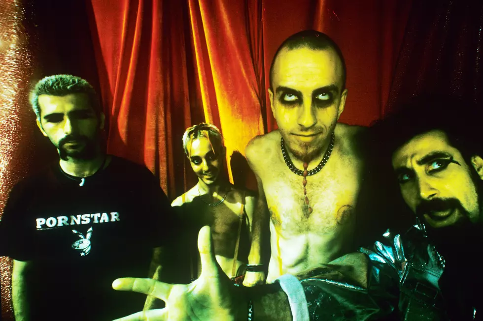 Screenshot of the alternate music video for “Spiders”! : r/systemofadown
