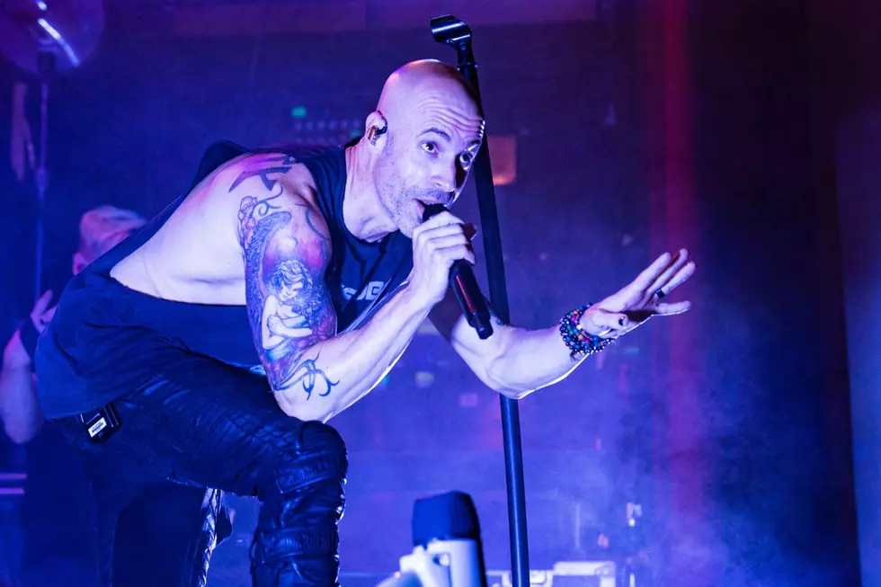Chris Daughtry Opens Up About Losing Mother + Stepdaughter 