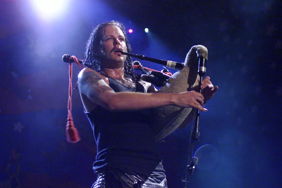 Korn's Jonathan Davis Recalls Woodstock '99's 'Shocking' Outcome