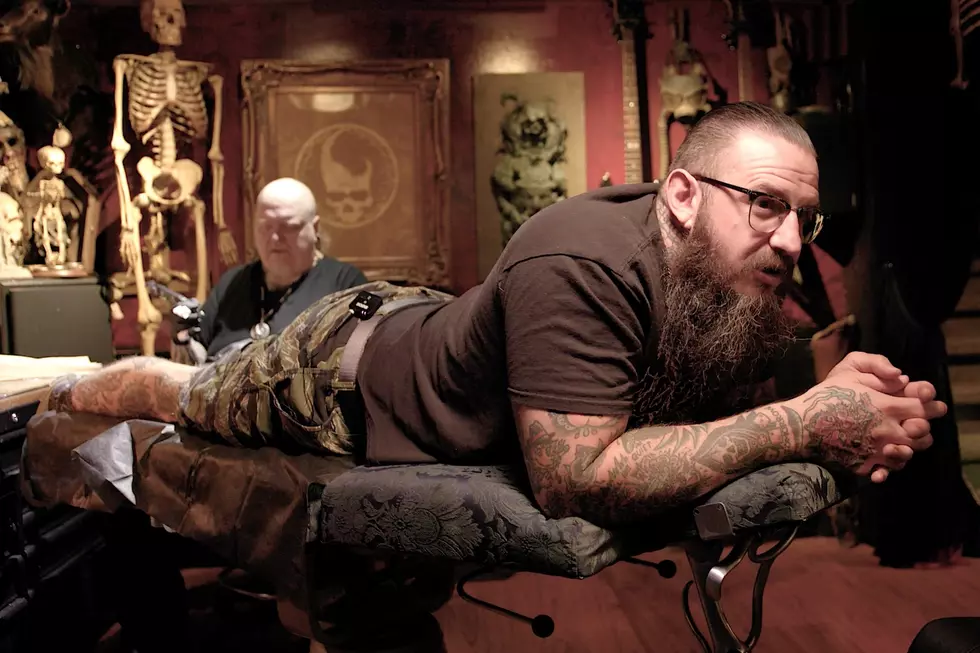 Watch Brody King (AEW / God’s Hate) Get Tattooed by Paul Booth