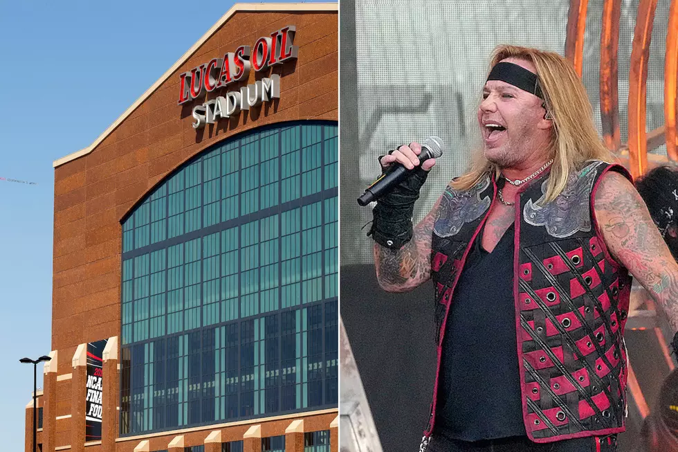 Motley Crue Fan Injured After Falling From Upper Level of Indianapolis Stadium