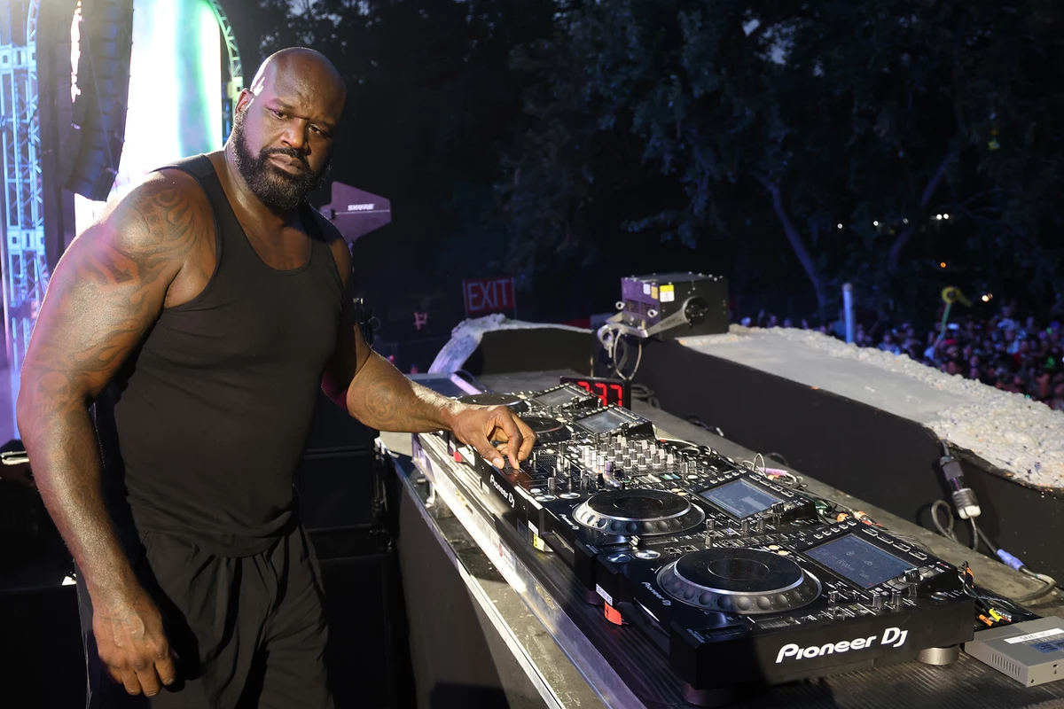 Shaq Tried to Break Guinness World Record for Biggest Mosh