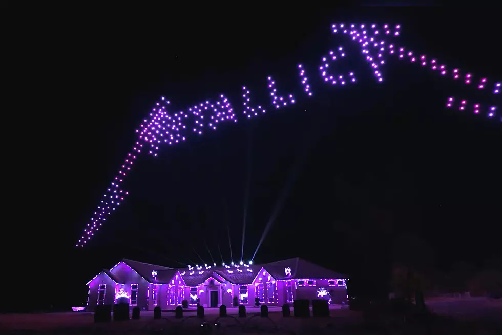 Metallica + &#8216;Stranger Things&#8217; Drone Light Show Is the Ultimate Halloween Display