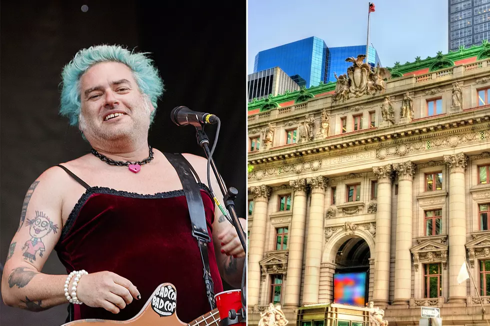 Fat Mike's Blue Hair: The Influence of Punk Rock on Mainstream Fashion - wide 6