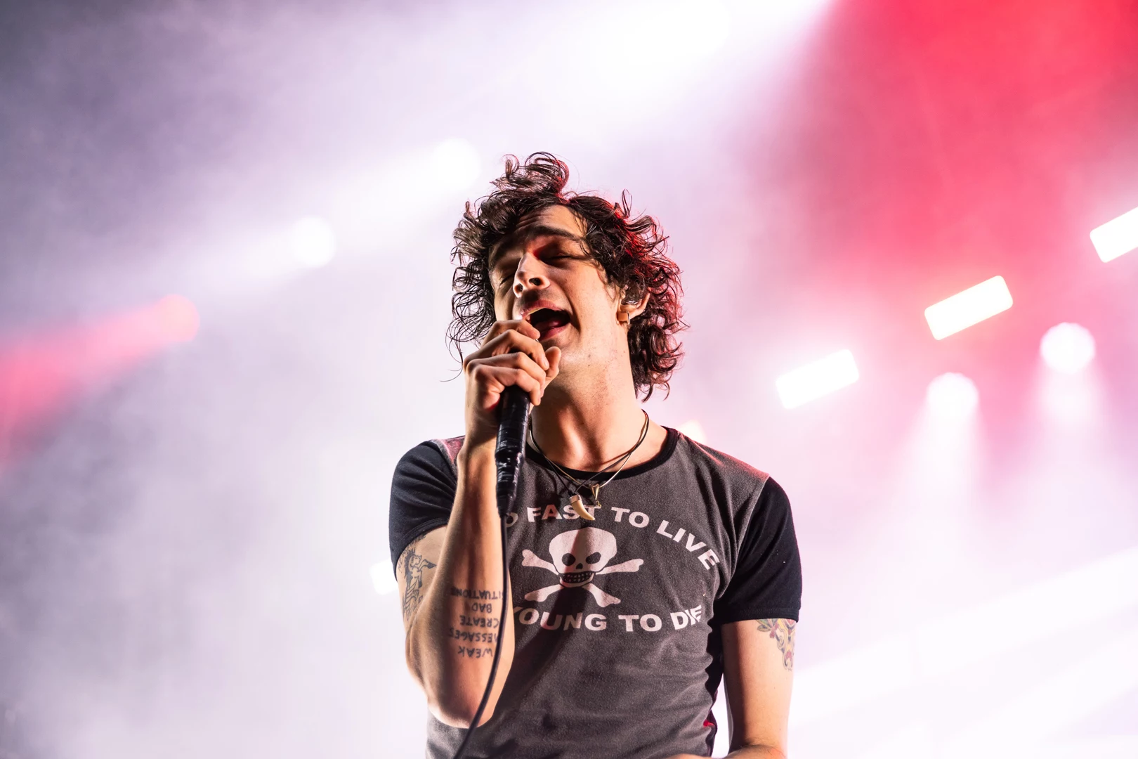 The 1975's Matt Healy Yells at Security While Using AutoTune