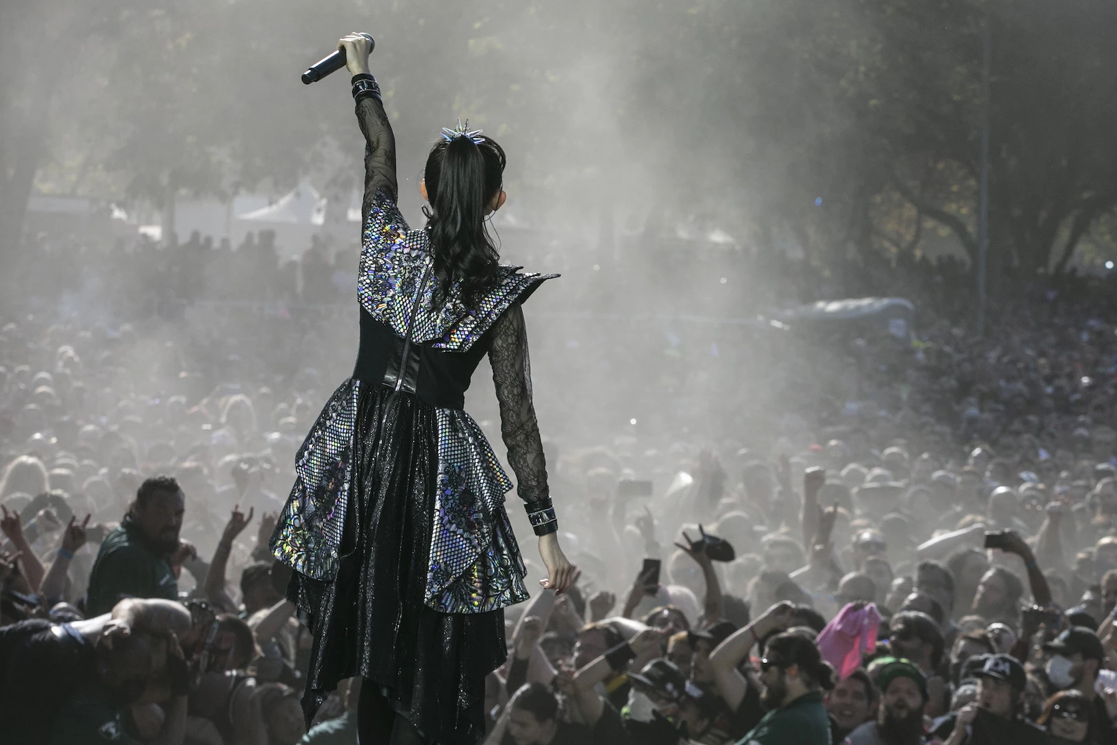 power metal mosh pit