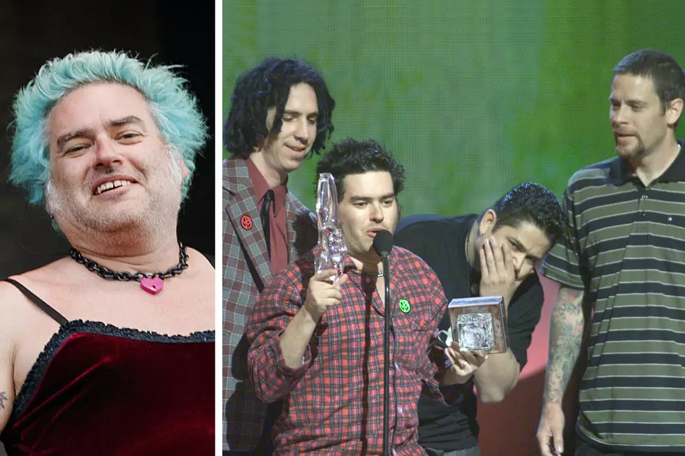 The Evolution of Fat Mike's Blue Hair: From Bright Blue to Electric Green - wide 3