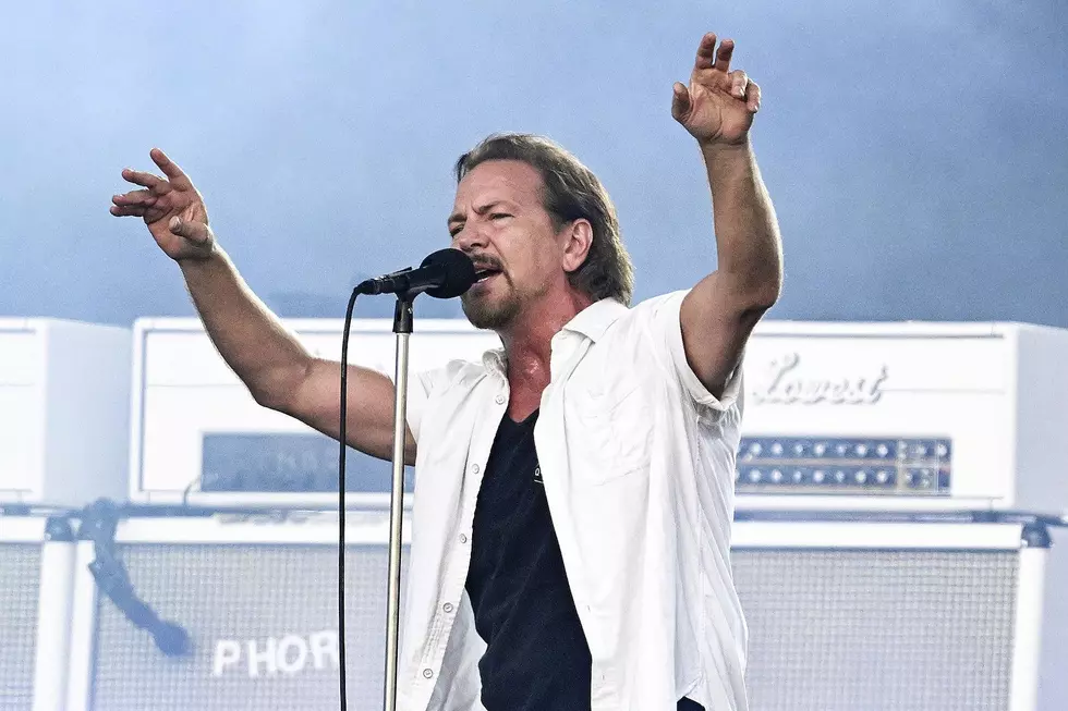 Pearl Jam Cancel Two More Tour Dates, Share Statement