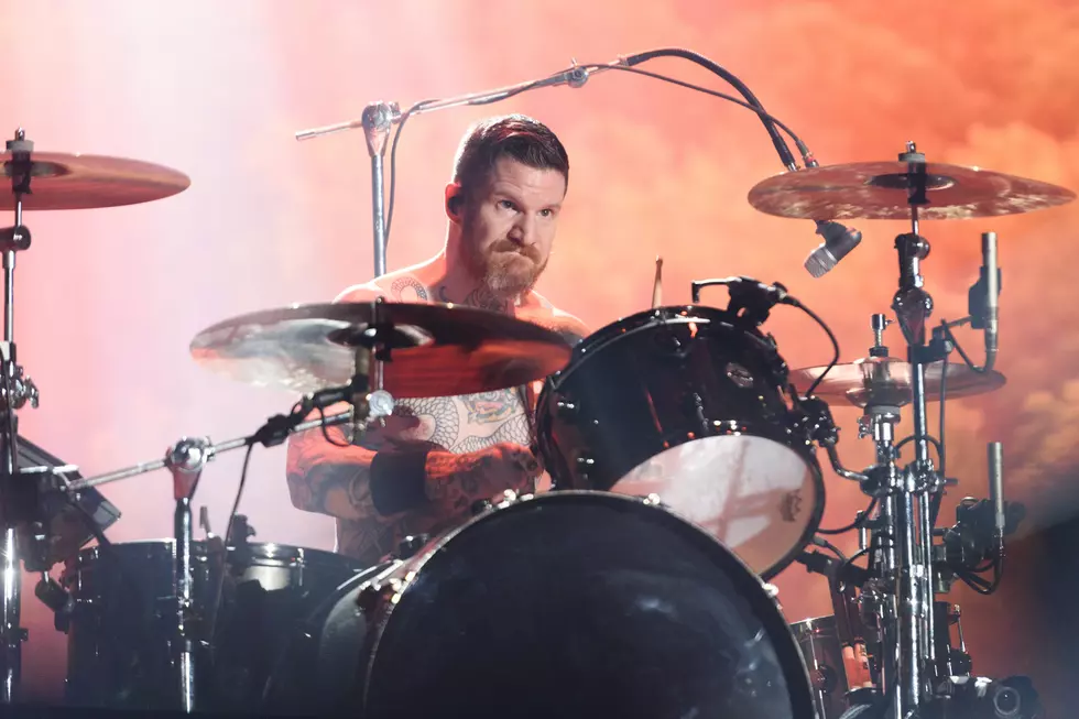 Photos &#8211; Fall Out Boy Drummer Andy Hurley Just Got Engaged