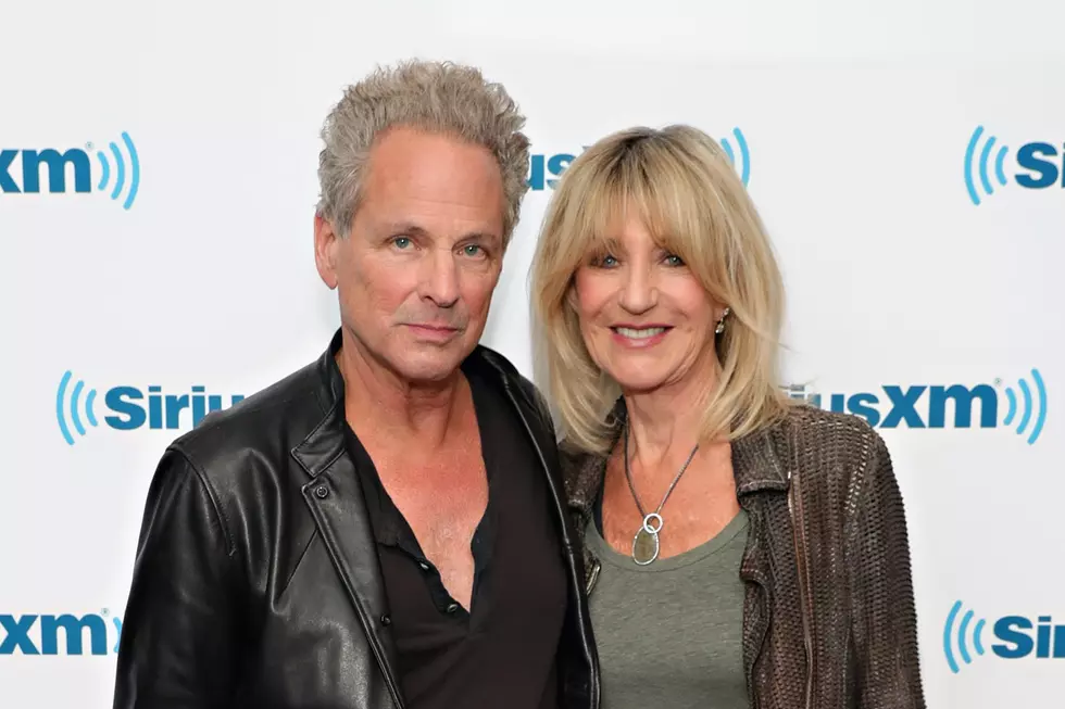 Lindsey Buckingham Pens Touching Tribute to Fleetwood Mac&#8217;s Christine McVie