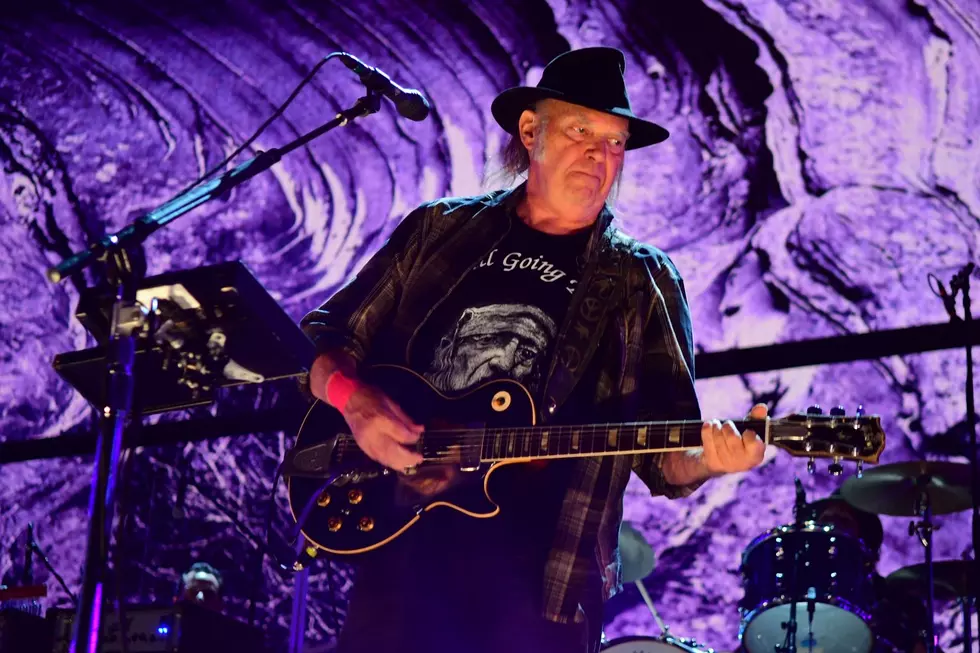 Neil Young Proclaims 'Concert Touring is Broken' 