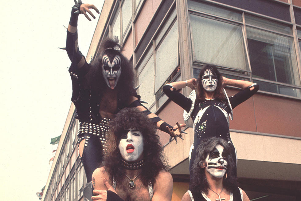 Simmons Suggests 'Newer' KISS Fans Don't Know Frehley or Criss