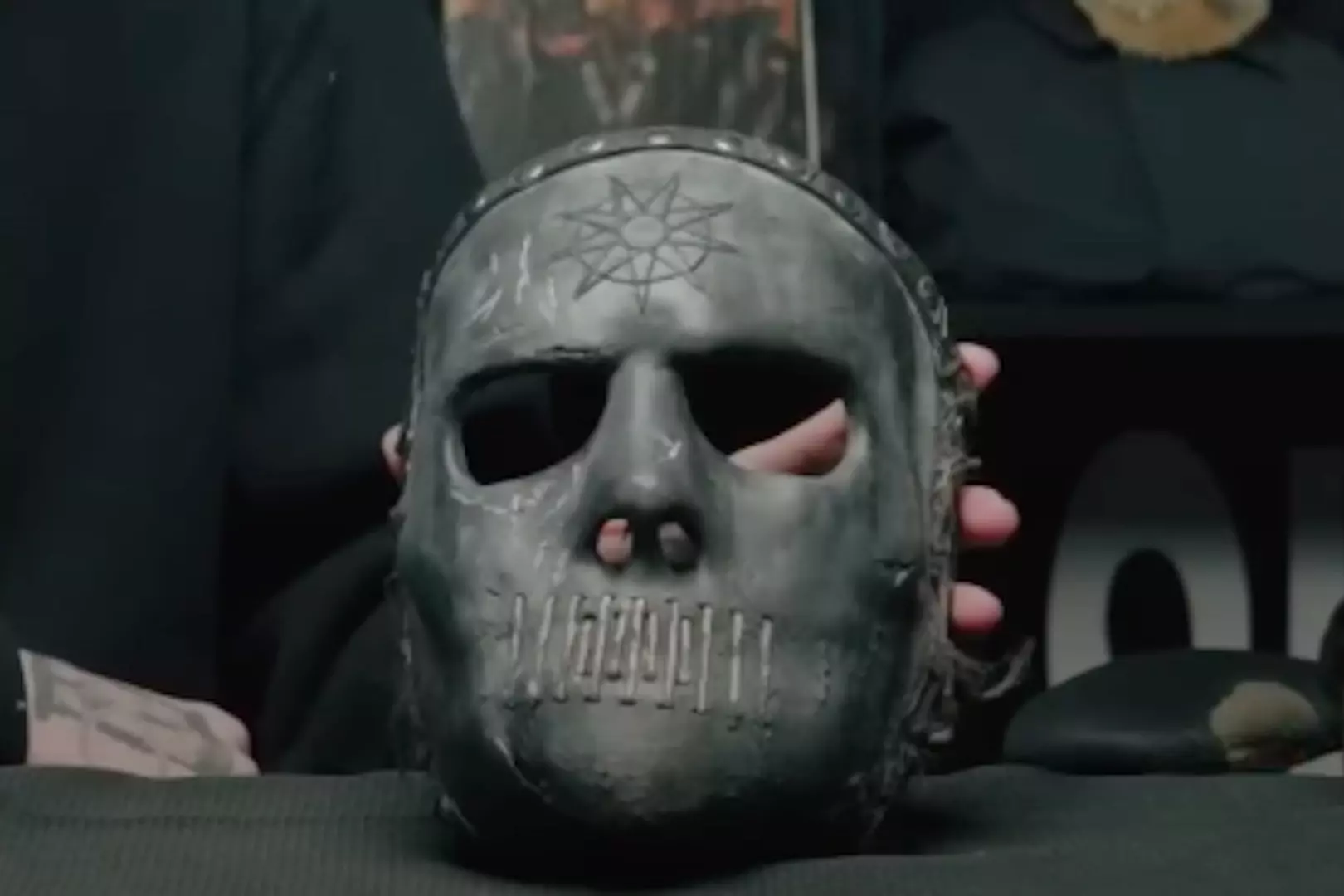 Myrde ikke noget fællesskab Jay Weinberg Explains Every One of His Slipknot Masks