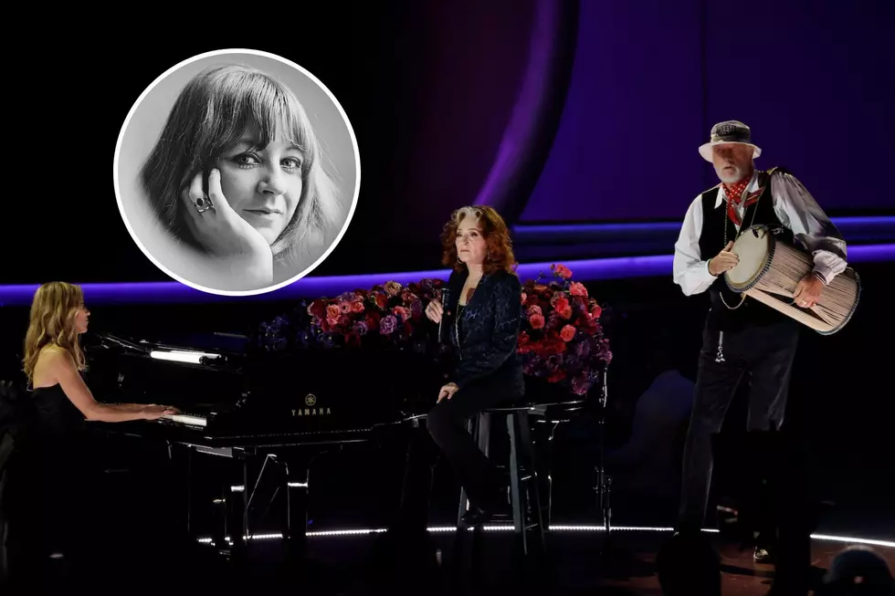 Mick Fleetwood Plays Christine McVie Song at 2023 Grammys Tribute With Sheryl Crow + Bonnie Raitt