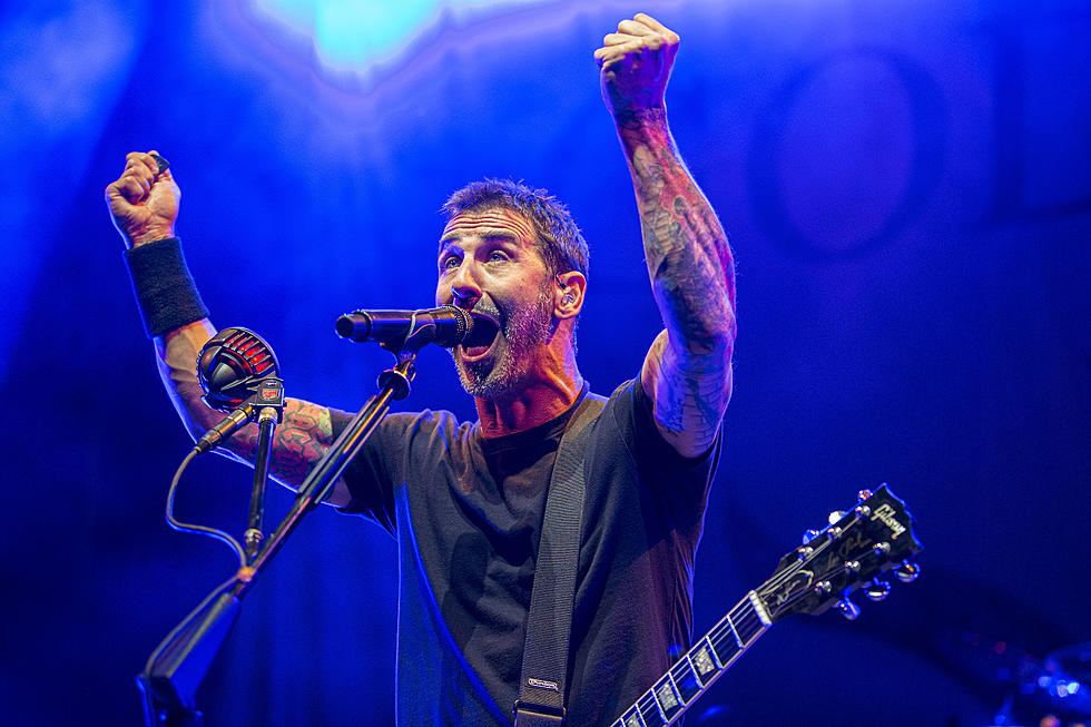 Godsmack’s Sully Erna Doesn’t Think It’s Fair for Anyone to Play God With Our Freedom of Speech