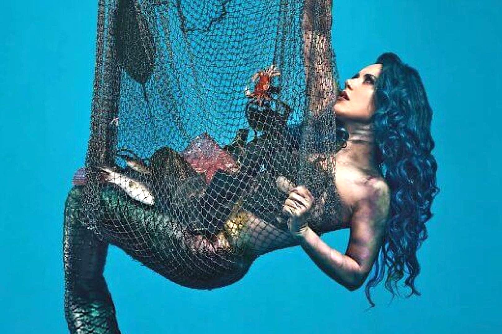 Alissa White-Gluz Poses in PETA Ad to Protest Fish Consumption picture photo