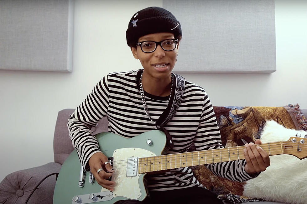 Pop-Punk Guitarist Téa Campbell Plays Her Favorite Riffs (Meet Me @ the Altar)