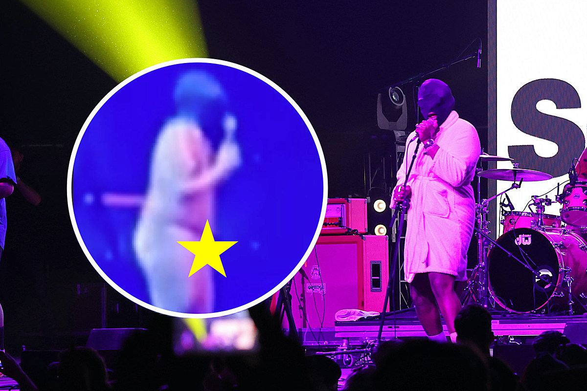 Singer of Punk Band Soul Glo Literally Disrobes Onstage at