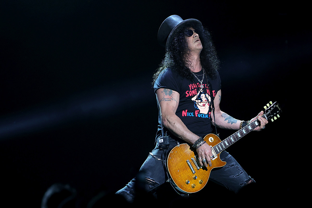 Slash Has A New GuestFilled Solo Album With A Stylistic Twist Planned