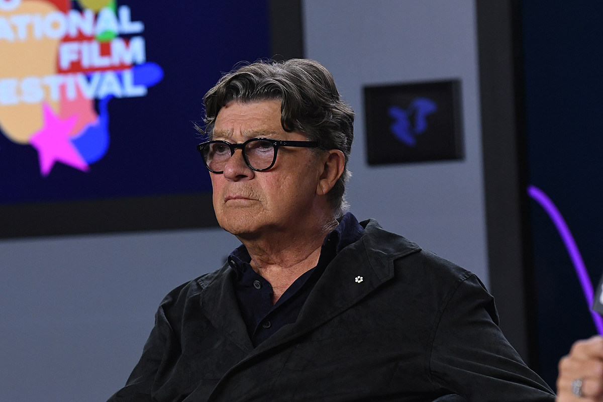The Band Singer-Guitarist Robbie Robertson Has Died at 80