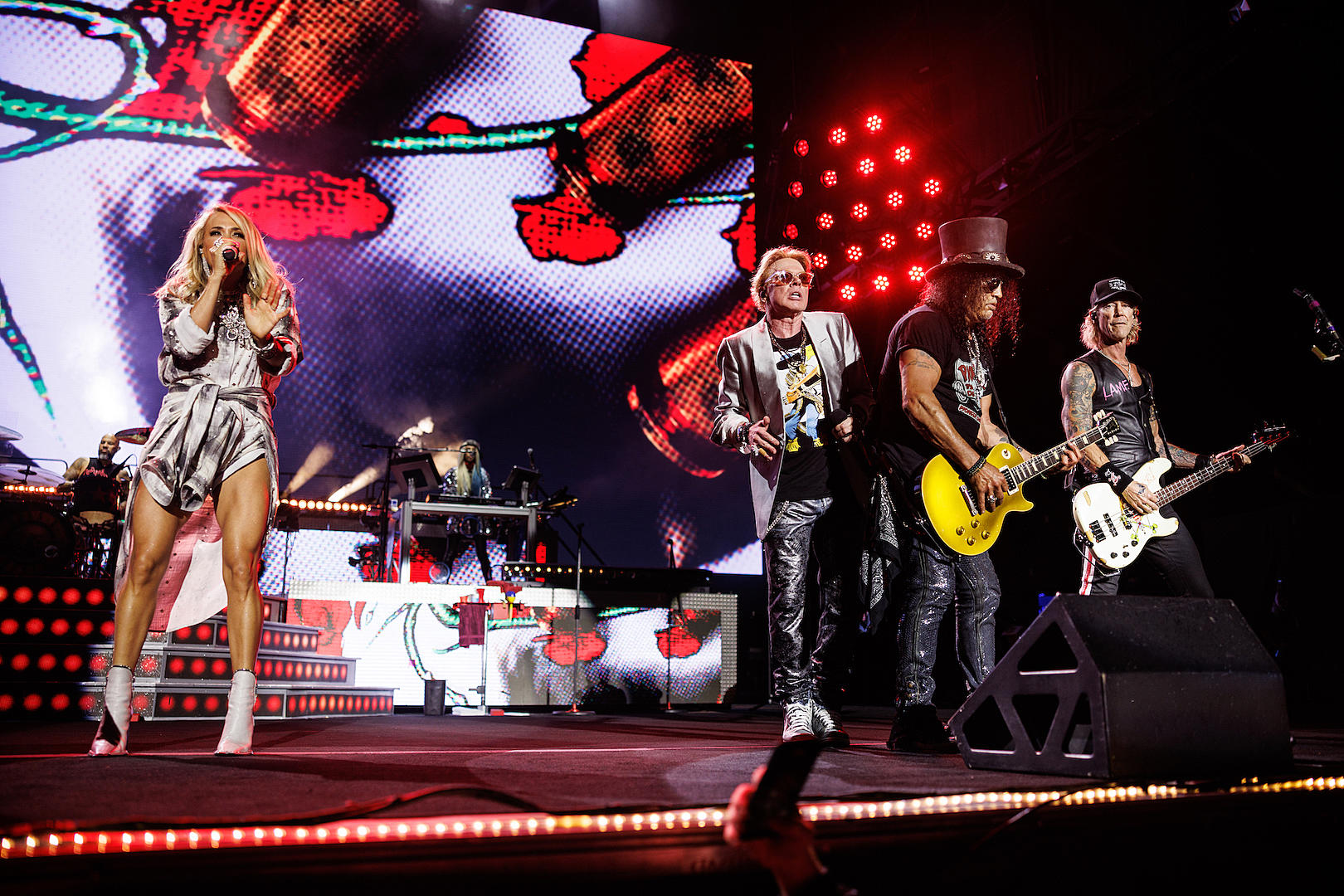 Carrie Underwood Surprises Crowd At Guns N' Roses Concert,, 51% OFF