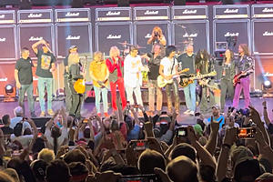 Kix Reunite With Past Guitarists During Classy Farewell Performance...