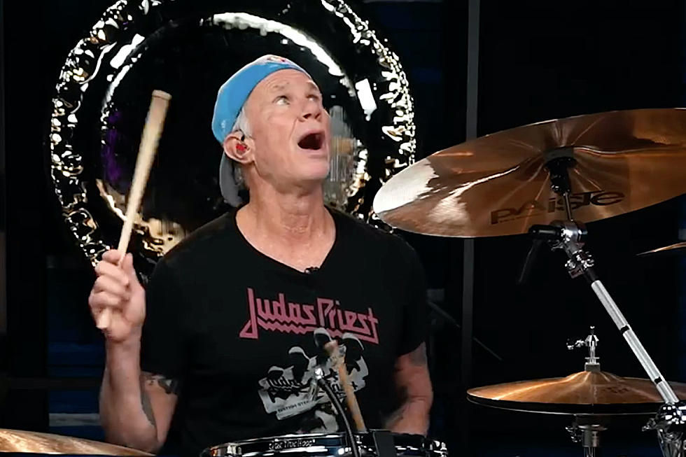 RHCP’s Chad Smith Crushes Drum Cover Without Even Knowing the Song – ‘Was That My Chemical Romance?’