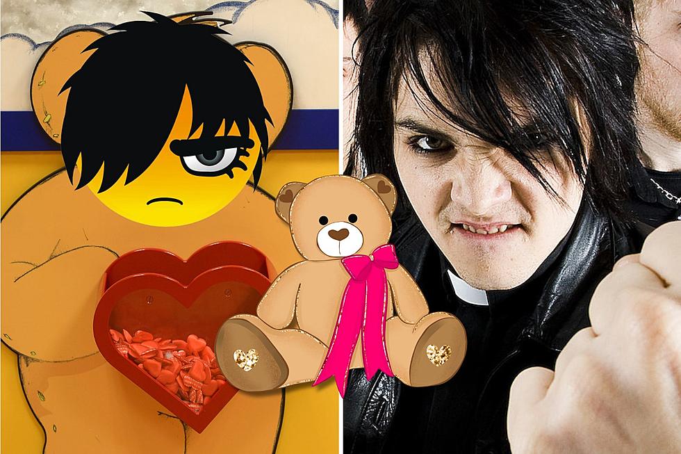 Even Build-A-Bear Knows Emo Is Making a Comeback With Halloween Post
