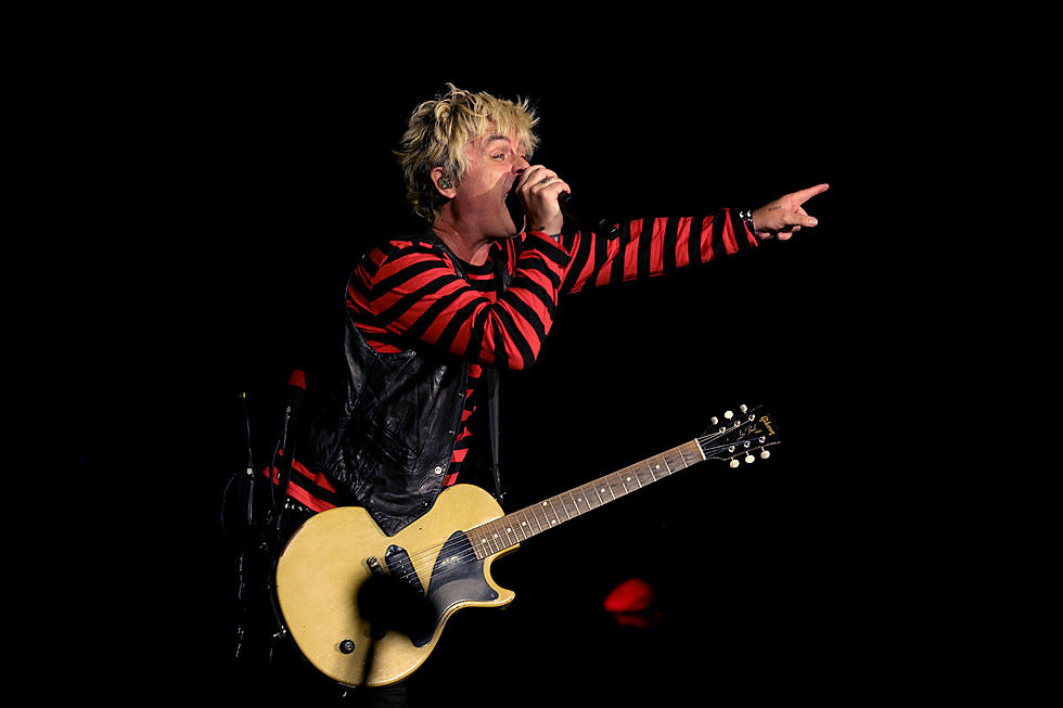Green Day Playing &#8216;Dookie&#8217; + &#8216;American Idiot&#8217; in Full on Summer Stadium Tour With Smashing Pumpkins