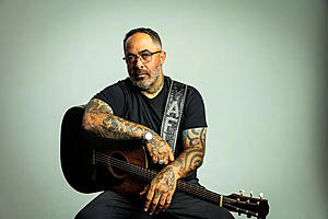 STAIND's Aaron Lewis plays new political song Let's Go Fishin