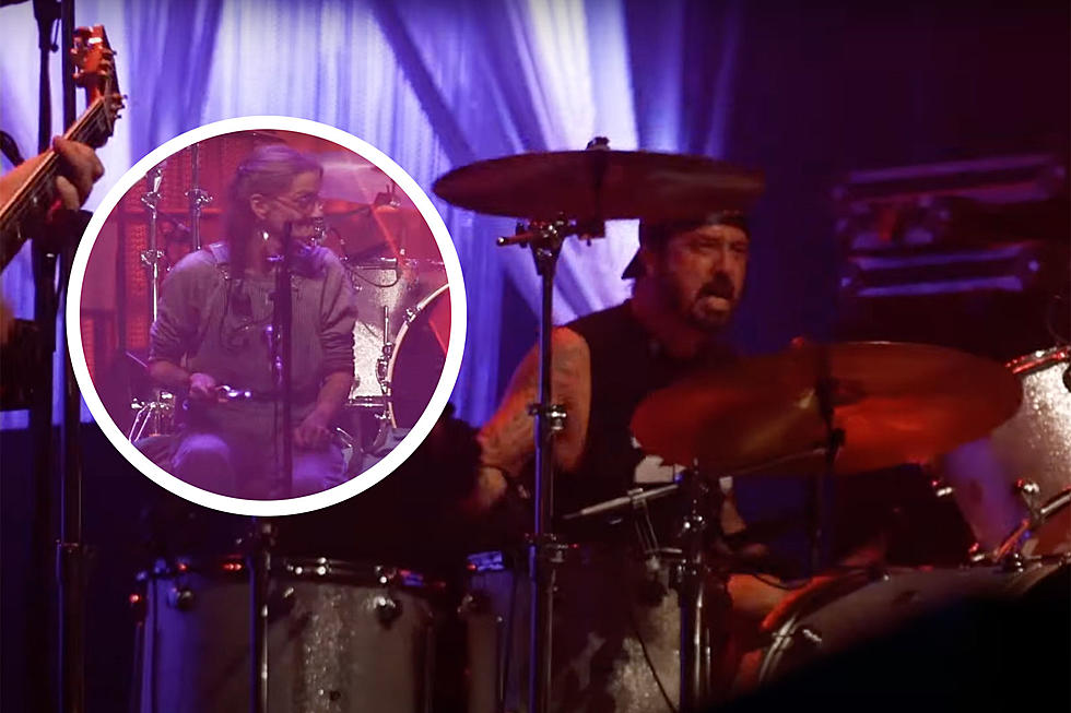 Dave Grohl Expands His Epic &#8216;Play&#8217; Composition to Live 36-Minute Jam (Complete With Spoon Lady)