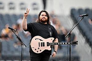 Wolfgang Van Halen Reflects on Mammoth WVH’s Huge 2023 + Reuniting...