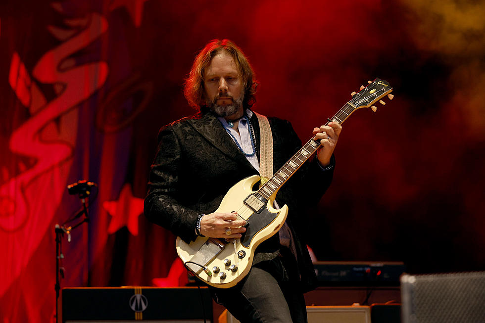 Rich Robinson on New Album, 'Happiness Bastards,' AC/DC + More