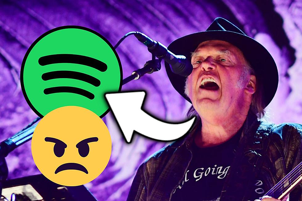Neil Young Grudgingly Returns to Spotify