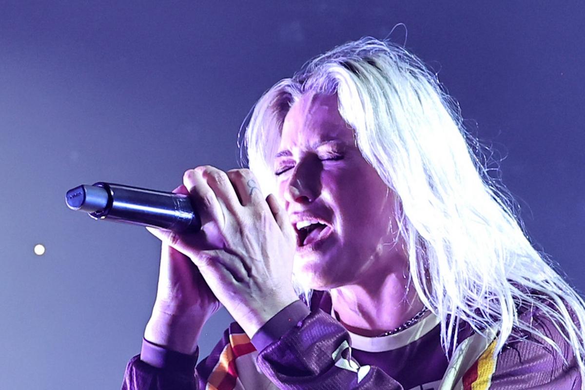 Big Show Emily Armstrong Almost Joined Linkin Park Onstage For Big Show Emily Armstrong Almost Joined Linkin Park Onstage For