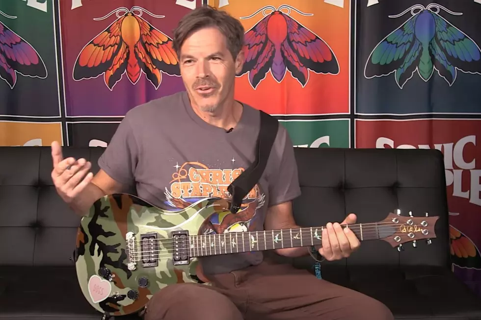 Hoobastank’s Dan Estrin Plays His Favorite Riffs