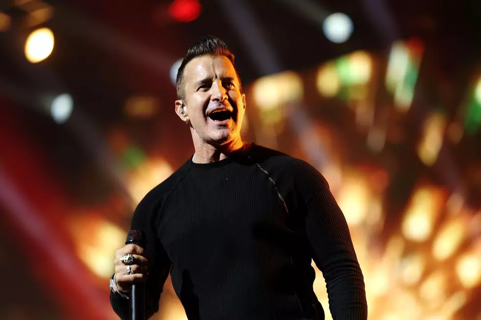 Scott Stapp Takes Time to Look Back on His Solo Career – ‘Slugging It Out’