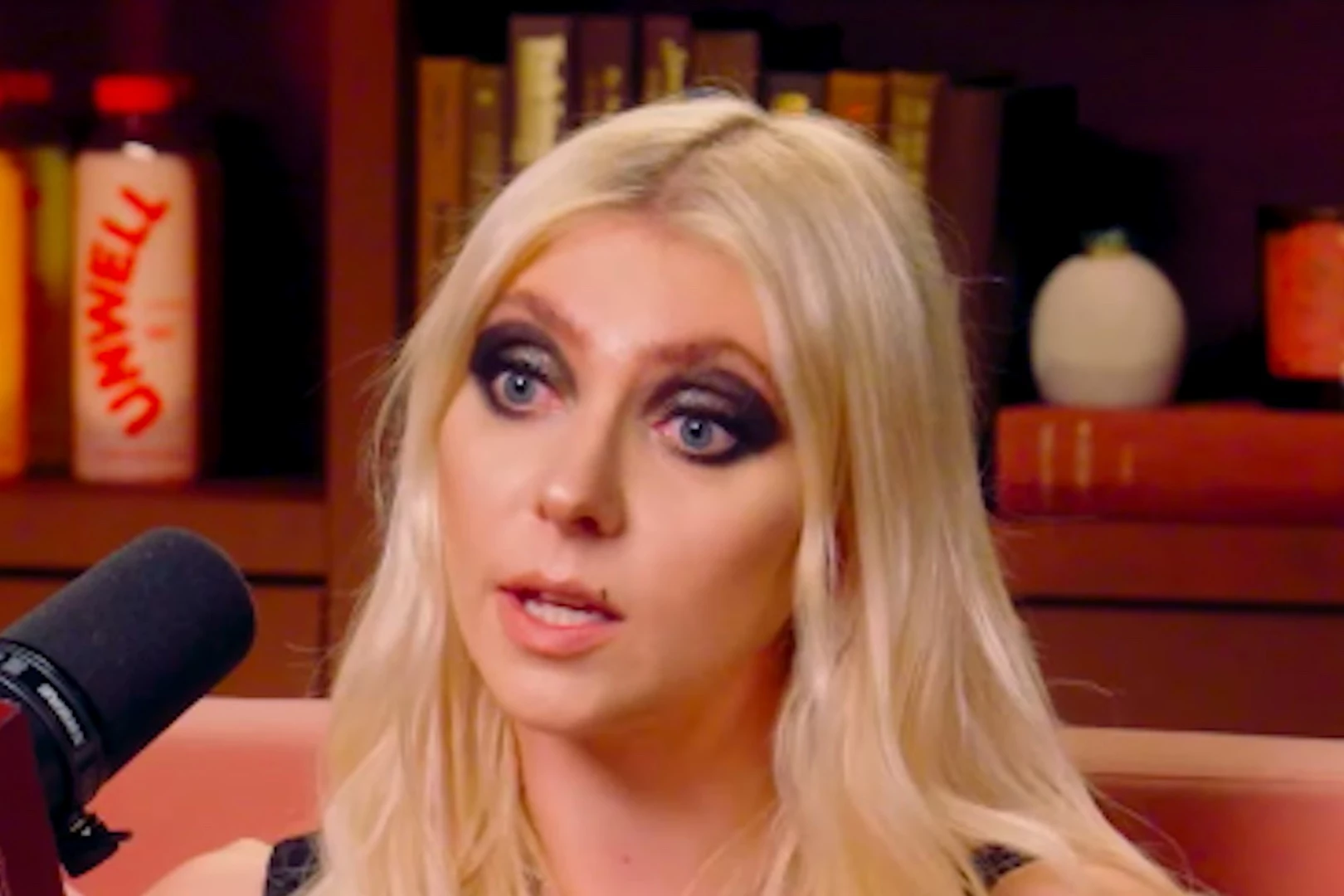 How The Pretty Reckless’ Taylor Momsen Overcame Depression